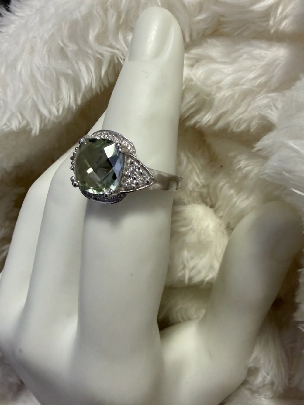 Genuine Green Amethyst and White Topaz Ring Sterling Silver Size 8 - Picture 3 of 9
